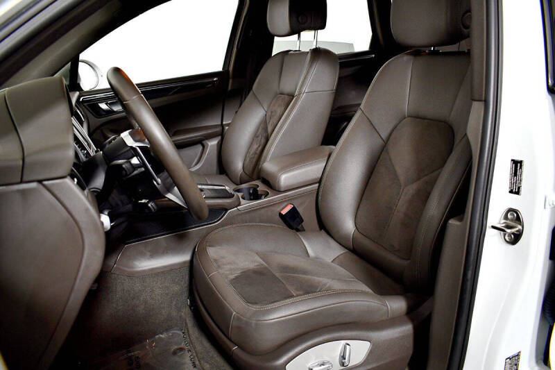 2016 Porsche Macan S