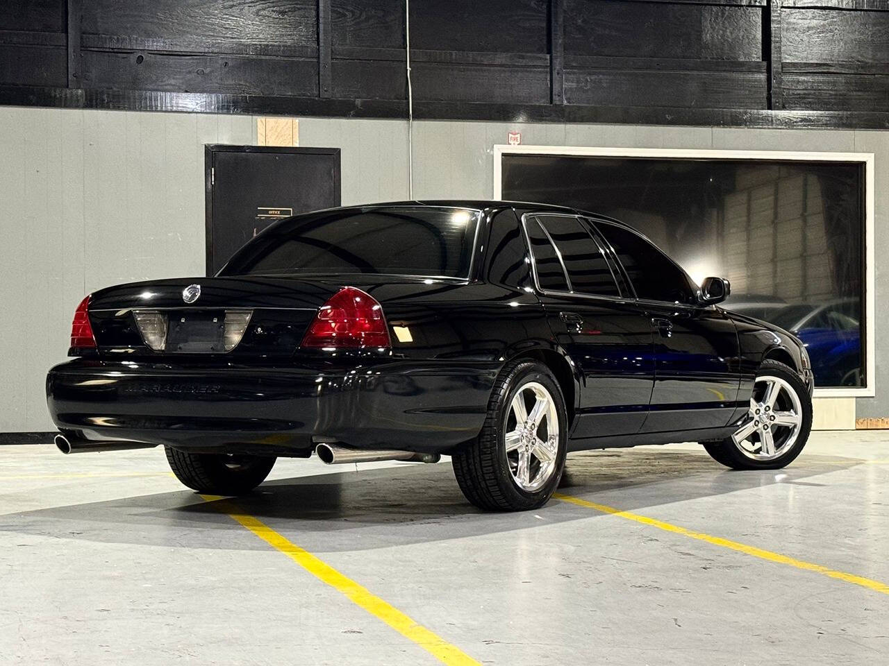 2003 Mercury Marauder for sale at Carnival Car Company in Victoria, TX