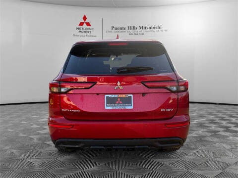 2023 Mitsubishi Outlander PHEV ES