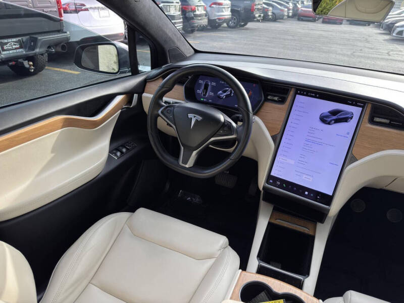 2020 Tesla Model X Long Range Plus
