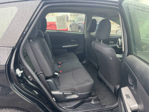 2015 Toyota Prius v Two