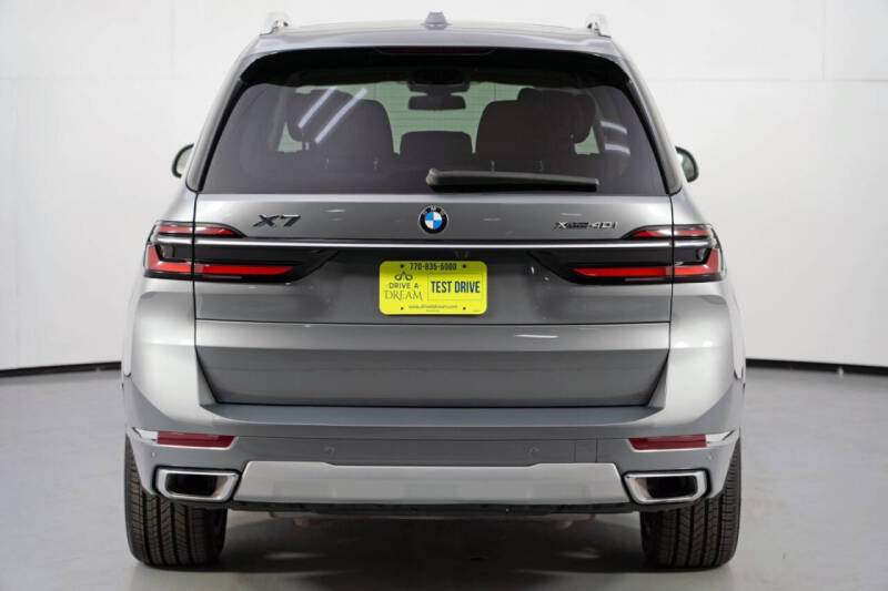 2023 BMW X7 xDrive40i