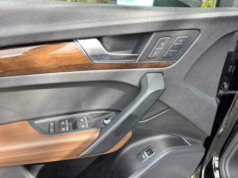 2020 Audi Q5 quattro Premium Plus 45 TFSI