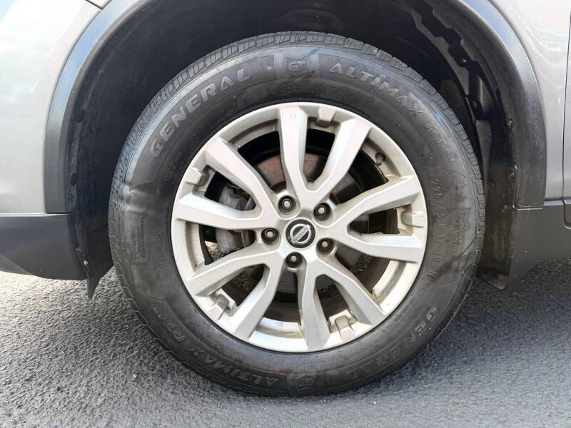 2017 Nissan Rogue SV