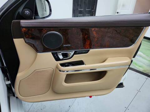 2015 Jaguar XJ