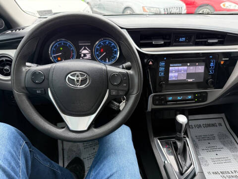 2017 Toyota Corolla LE
