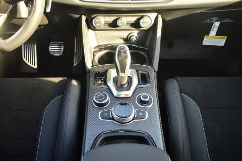 2024 Alfa Romeo Stelvio Quadrifoglio