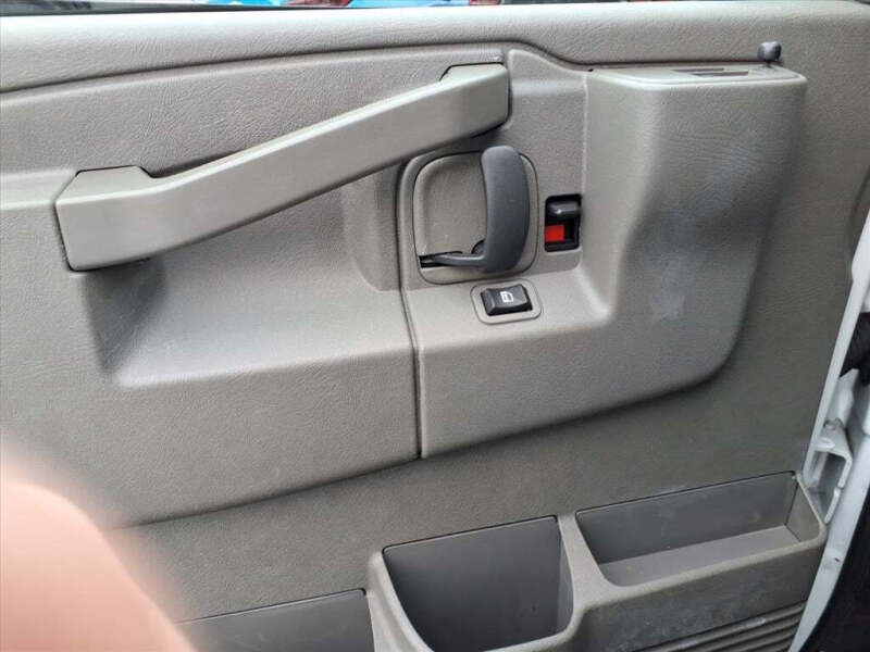 2022 Chevrolet Express LT 3500