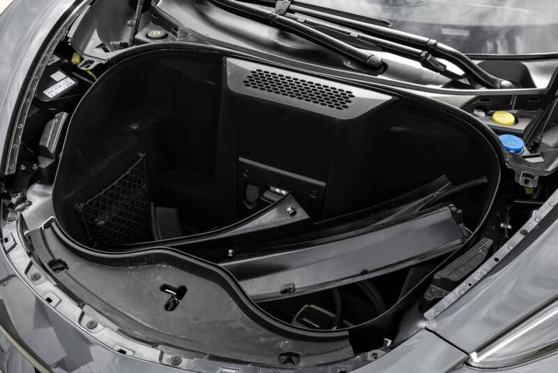 2021 McLaren GT