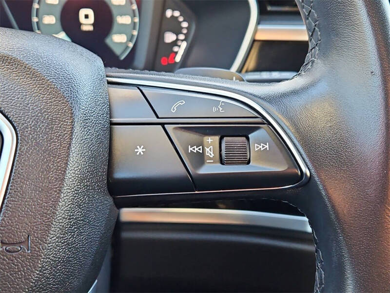 2022 Audi Q3 quattro S line Premium 45 TFSI