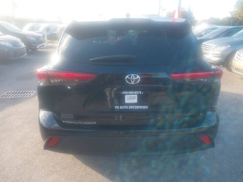2021 Toyota Highlander L