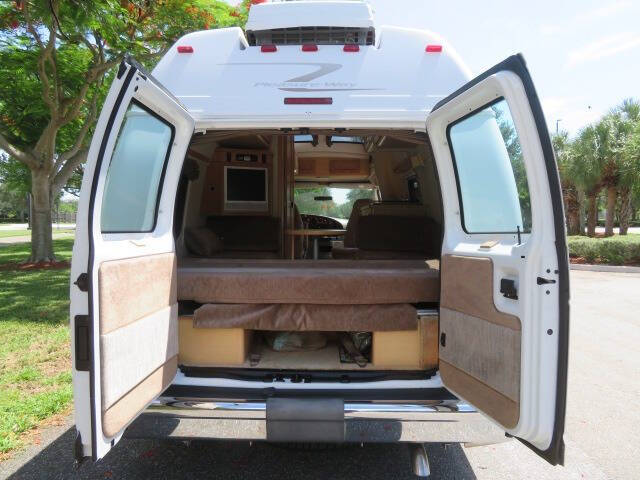 2006 Ford E-Series E-350 SD