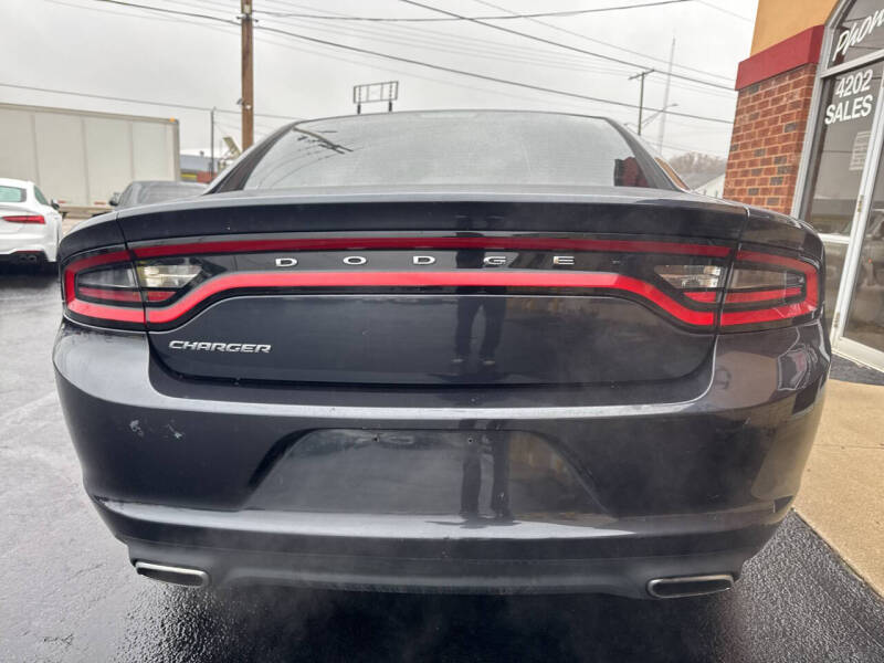 2016 Dodge Charger SE