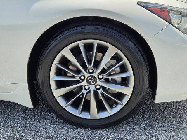2023 Infiniti Q50 Luxe
