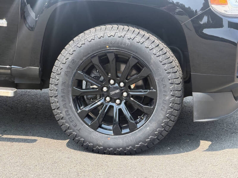 2022 GMC Canyon Elevation Standard