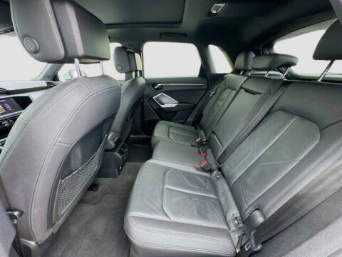 2020 Audi Q3 quattro Premium 45 TFSI