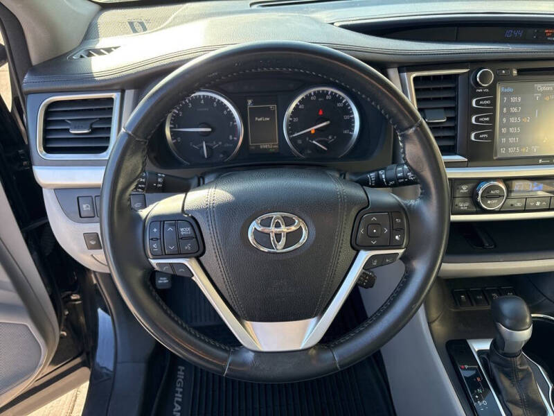 2017 Toyota Highlander XLE