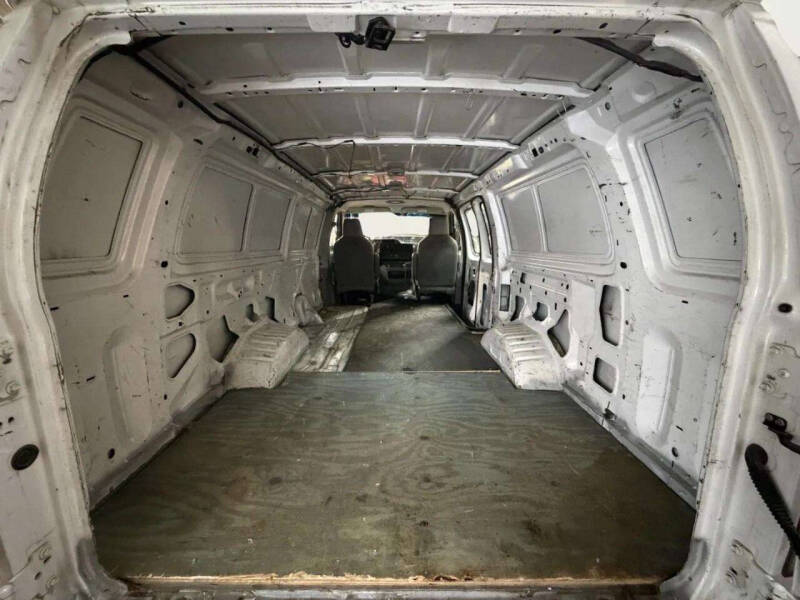 2010 Ford E-Series E-350 SD