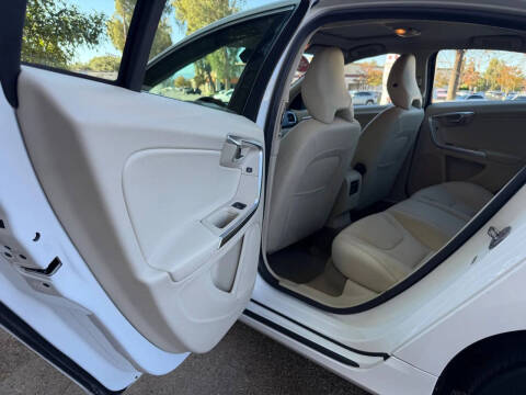 2015 Volvo S60 T5 Drive-E Premier