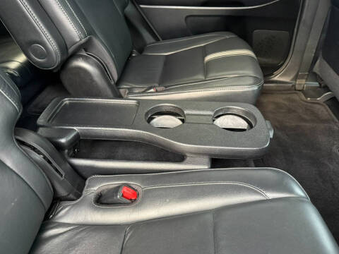 2017 Toyota Highlander SE