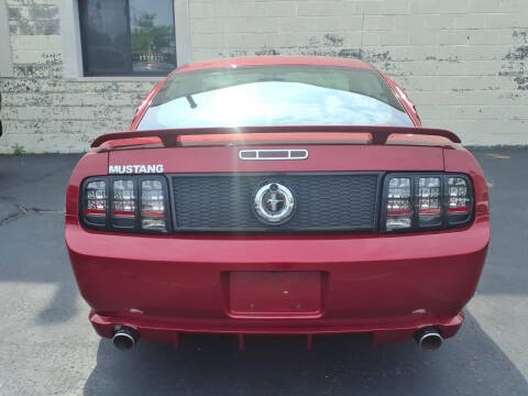 2006 Ford Mustang V6 Standard