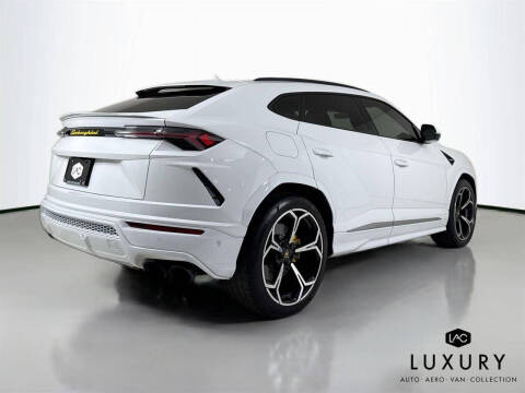 2020 Lamborghini Urus