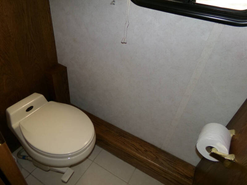 2000 Country Coach Intrigue