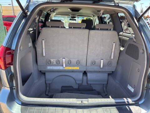 2004 Toyota Sienna LE 7 Passenger