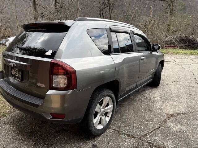 Used 2014 Jeep Compass Latitude with VIN 1C4NJDEB0ED538556 for sale in Hazard, KY