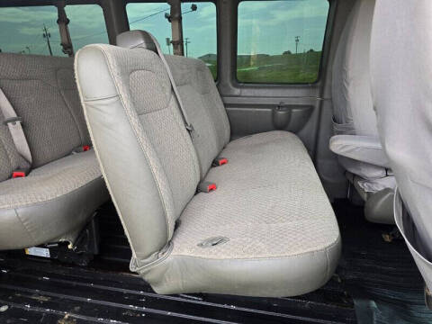 2017 Chevrolet Express LT 3500