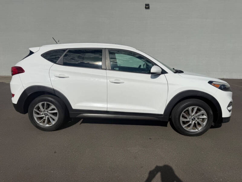2016 Hyundai Tucson SE