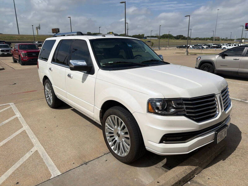 2017 Lincoln Navigator Select