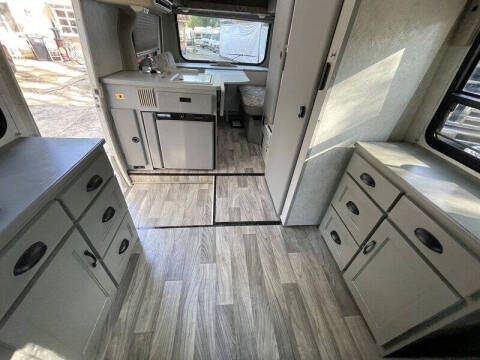 2002 Winnebago Rialta