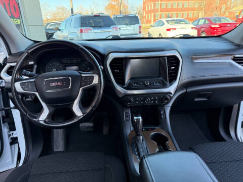 2019 GMC Acadia SLE-2