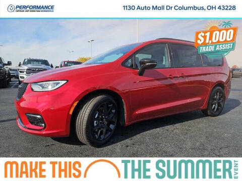 2026 Chrysler Pacifica Select