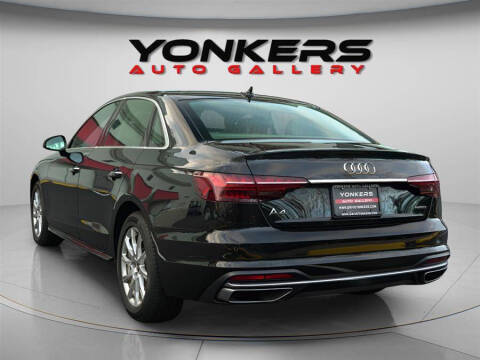 2022 Audi A4 quattro Premium 40 TFSI