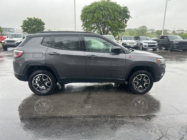 2024 Jeep Compass Trailhawk