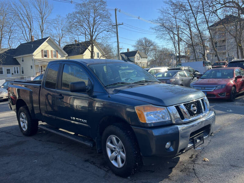 2014 Nissan Titan SV
