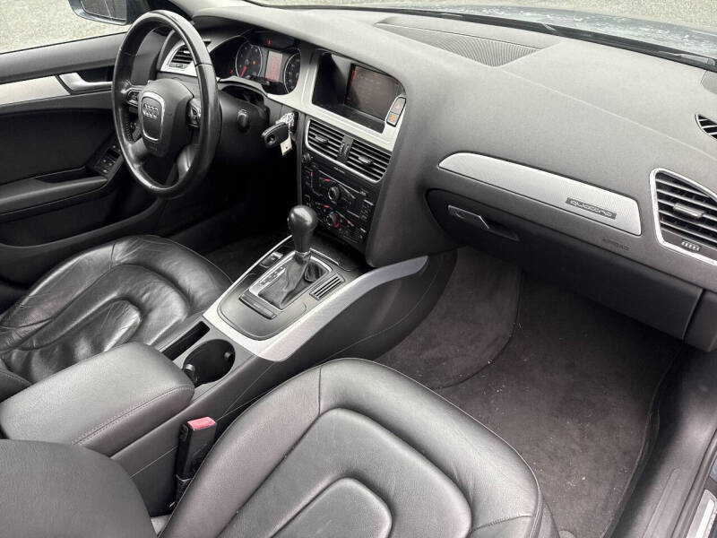 2009 Audi A4 2.0T quattro Premium