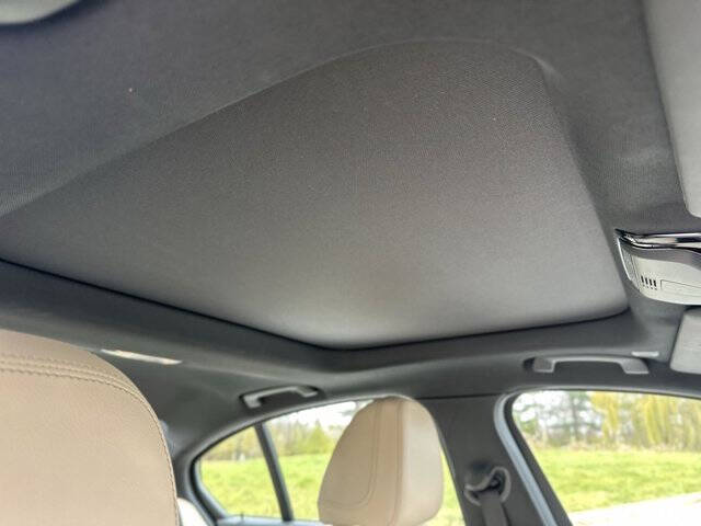 2023 BMW 3 Series 330i xDrive