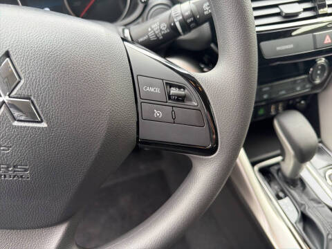 2026 Mitsubishi Eclipse Cross ES