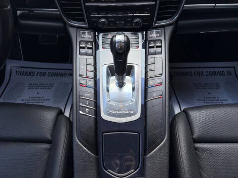 2015 Porsche Panamera