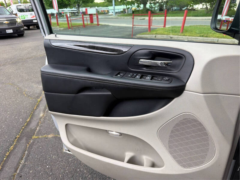 2012 Dodge Grand Caravan SXT
