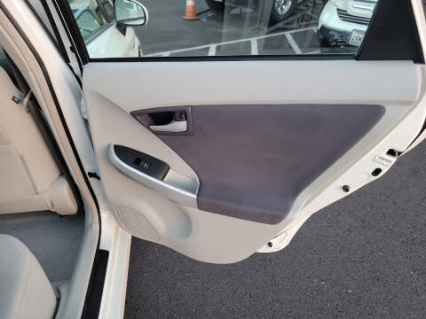 2010 Toyota Prius II