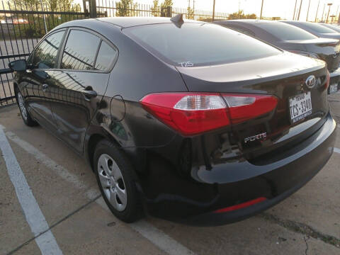 2016 Kia Forte for sale at Auto Haus Imports in Grand Prairie TX