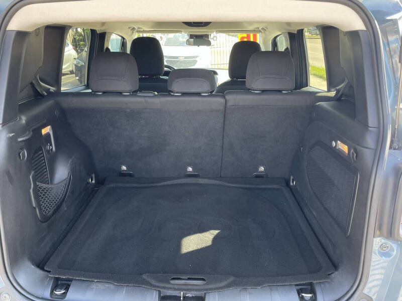 2016 Jeep Renegade Latitude 75th Anniversary