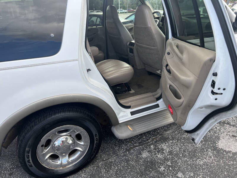 2001 Ford Expedition Eddie Bauer