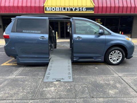 2016 Toyota Sienna XLE 8-Passenger