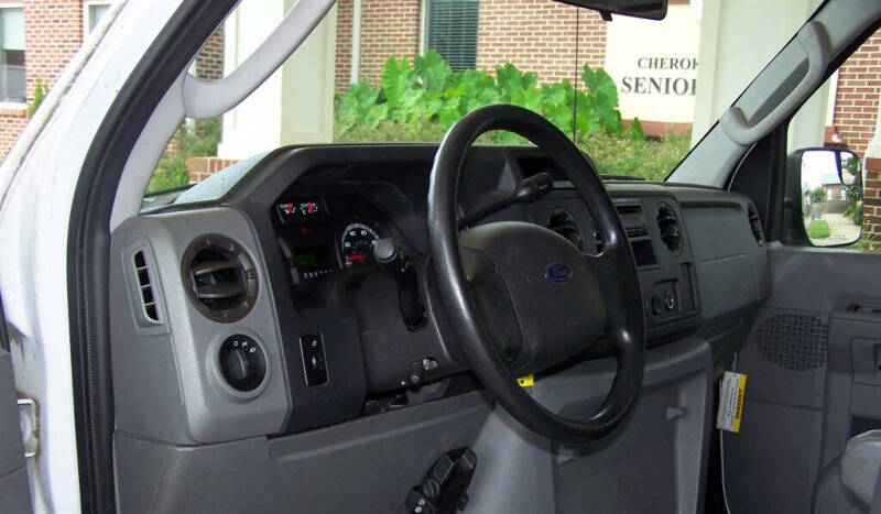 2010 Ford E-Series E-350 SD