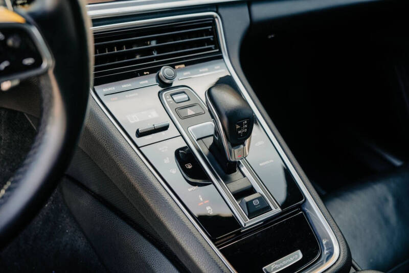 2019 Porsche Panamera 4 Executive